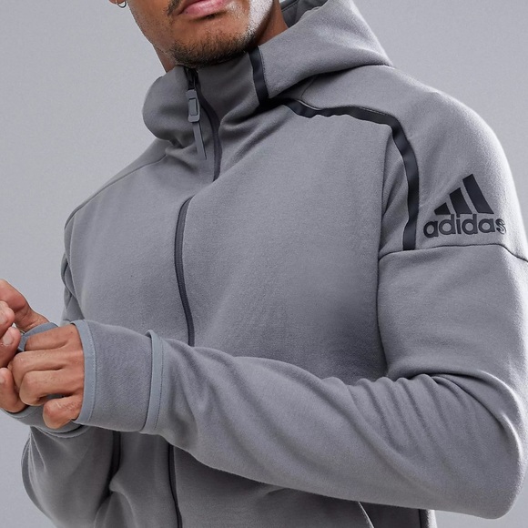 ADIDAS - Picture 4 of 12